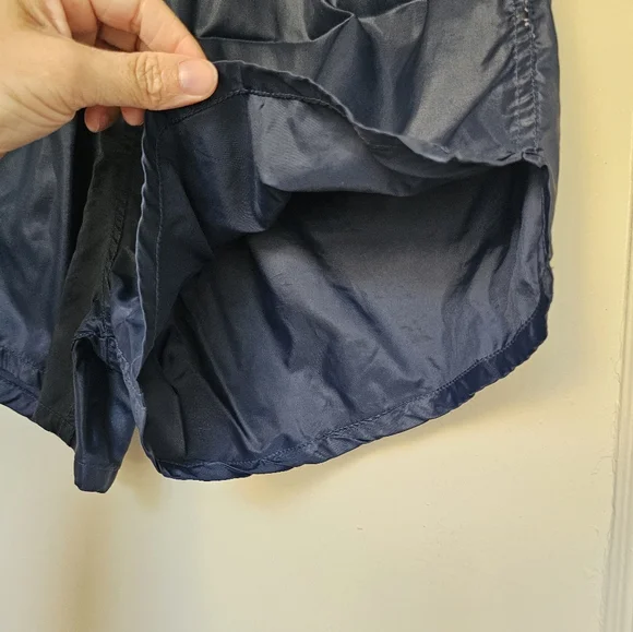 Set of 2 athletic shorts (S & M) - Picture 5 of 9